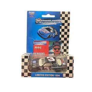 Dale Earnhardt #3 GM Goodwrench 1994 Lumina Limited Edition 1:64 Action